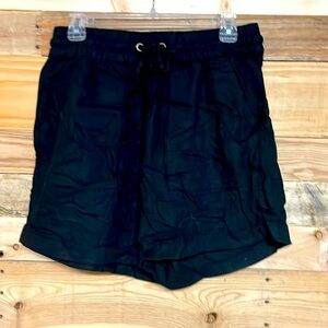 Zenana size XL black elastic high rise waist 5” linen shorts with pockets